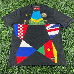 1994 NIKE F.C. THE WORLDS FOOTBALL CLUB JERSEY VINTAGE Size: XL